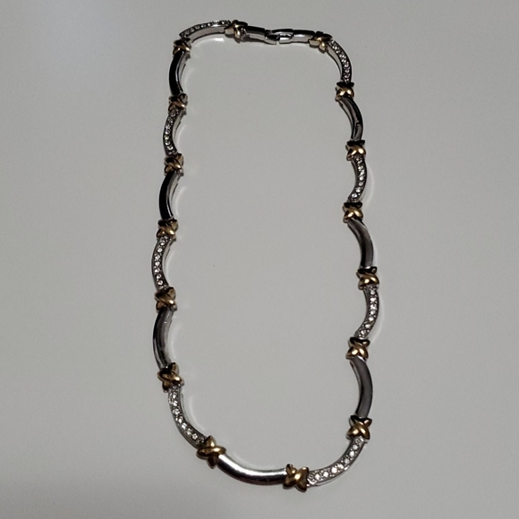 Necklace - Picture 2 of 6